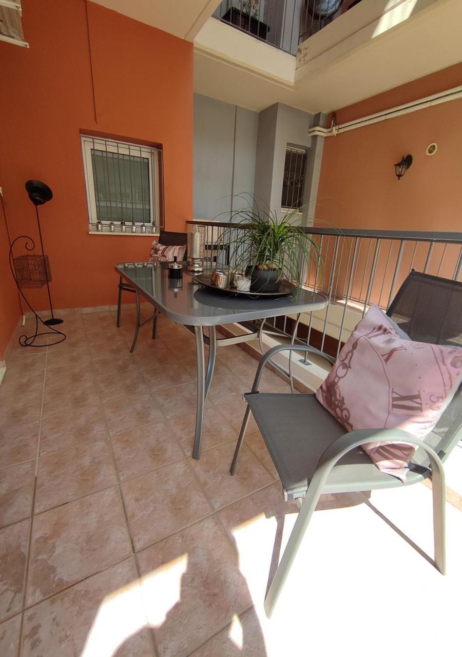 La Casa Di Chrysa Lárissa Exterior foto